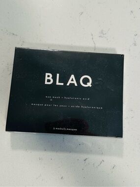 BLAQ Eye Mask with Hyaluronic Acid - Black Packaging